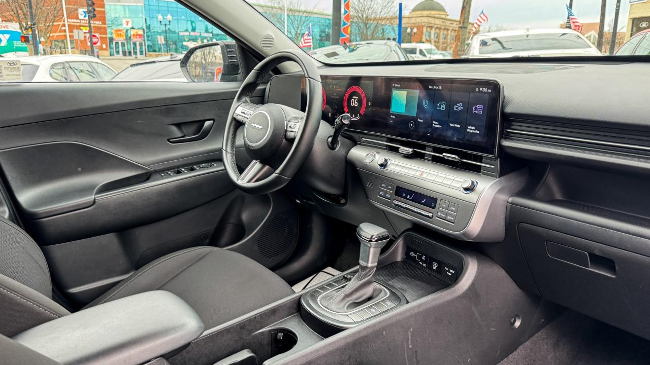 Hyundai Kona SEL FWD 2024