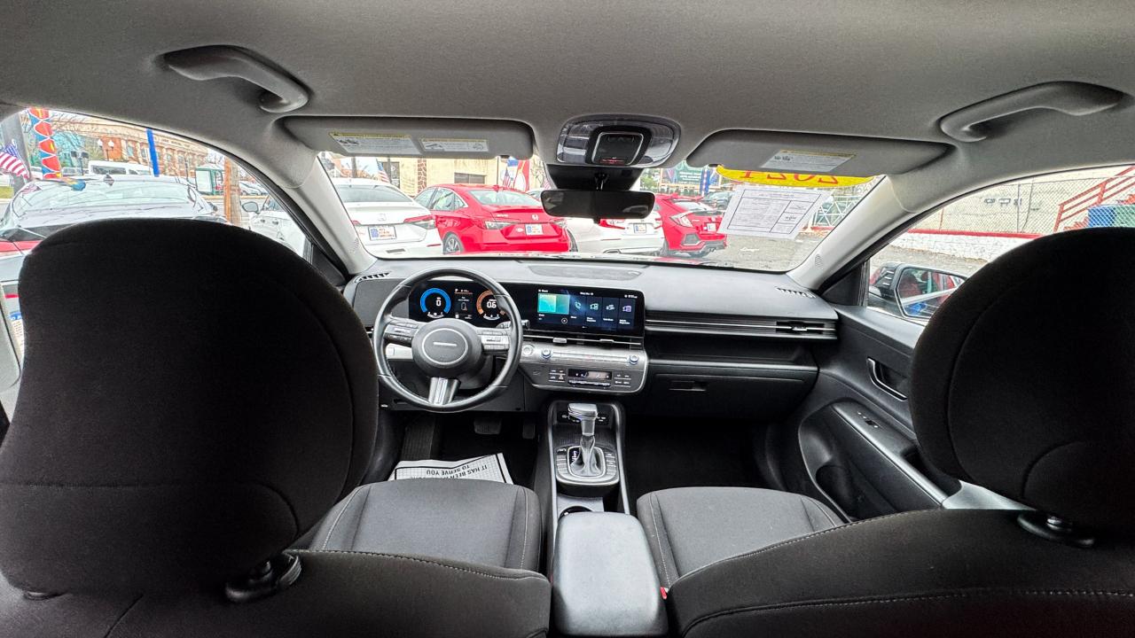 Hyundai Kona SEL FWD 2024