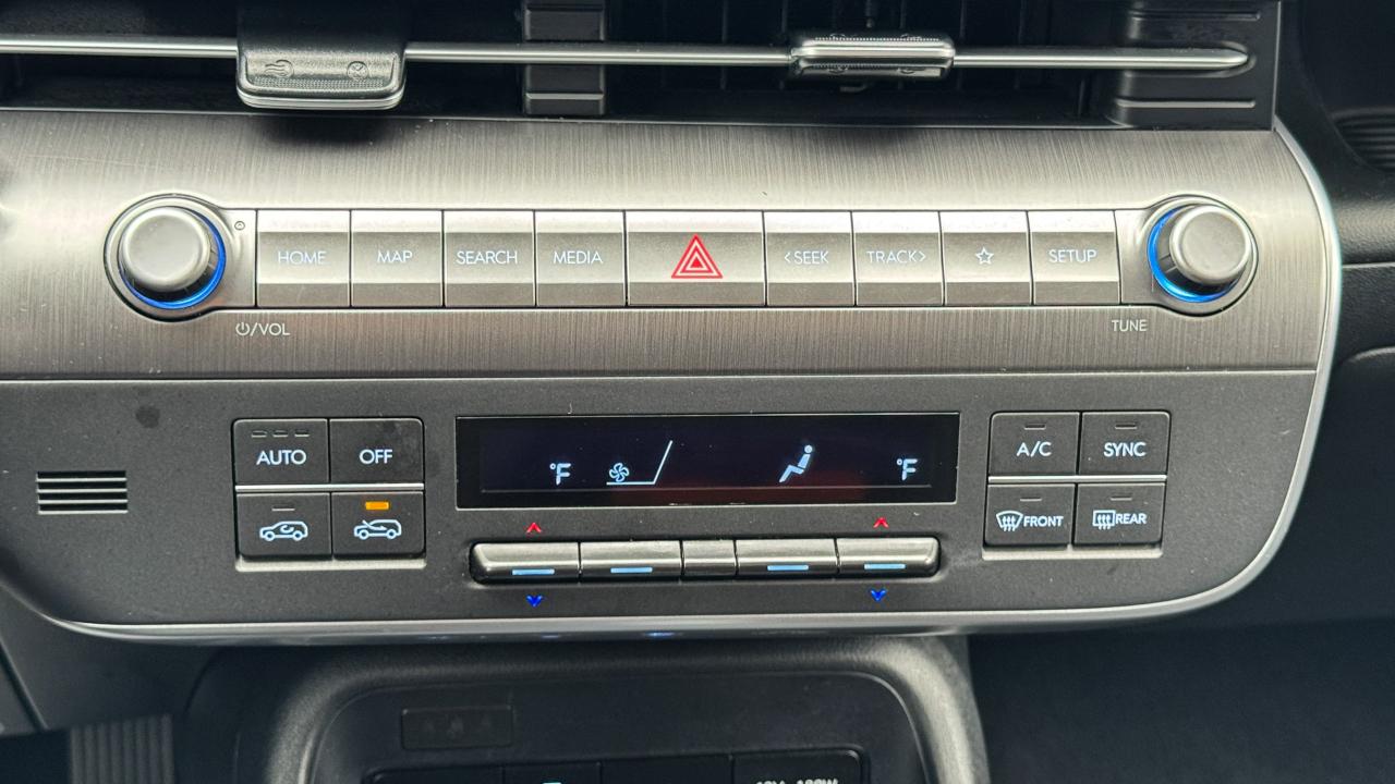 Hyundai Kona SEL FWD 2024