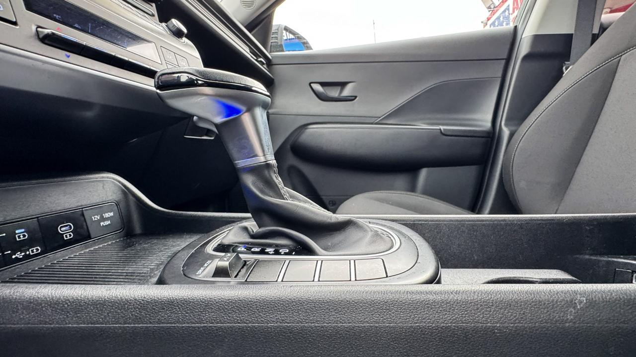 Hyundai Kona SEL FWD 2024