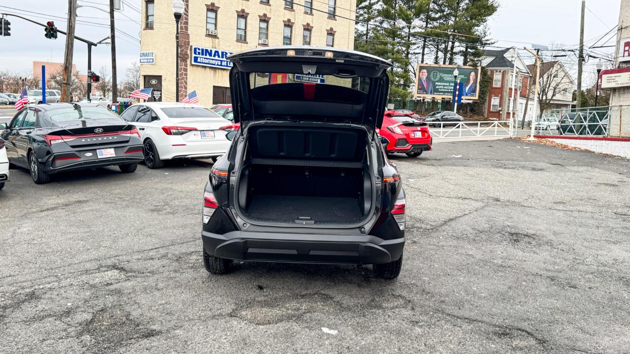 Hyundai Kona SEL FWD 2024