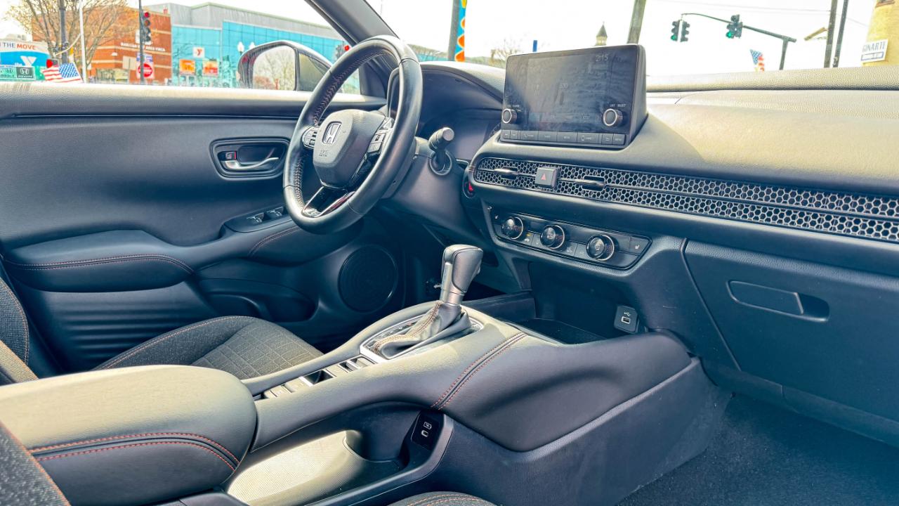 Honda HR-V Sport 2WD CVT 2025