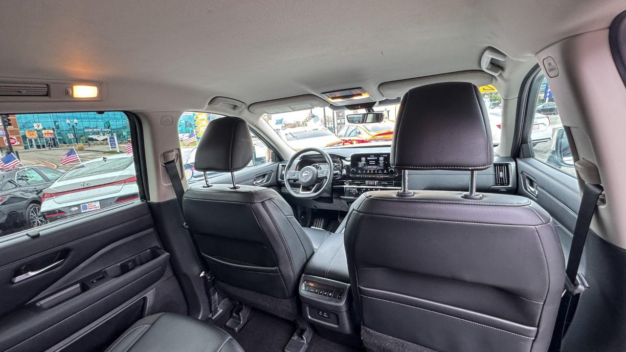 Nissan Pathfinder SL 4WD 2023