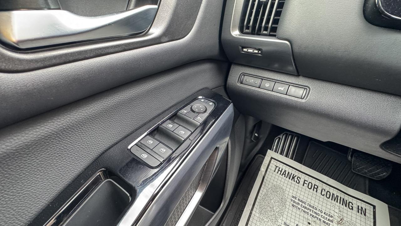 Nissan Pathfinder SL 4WD 2023