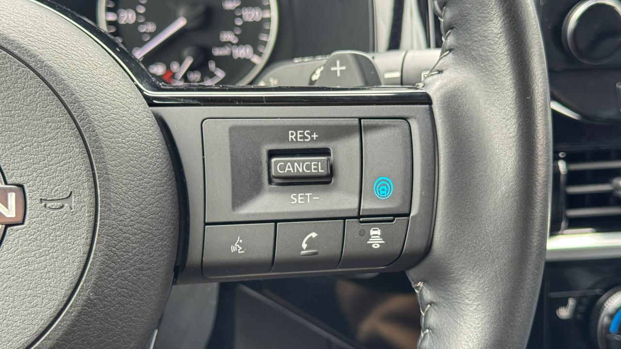 Nissan Pathfinder SL 4WD 2023