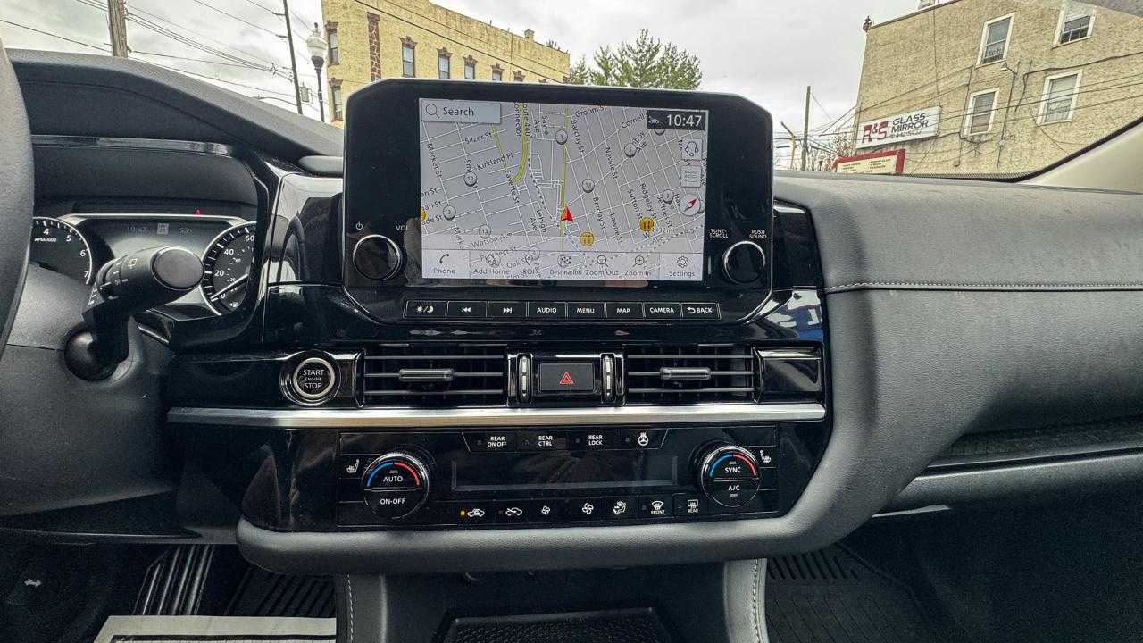 Nissan Pathfinder SL 4WD 2023