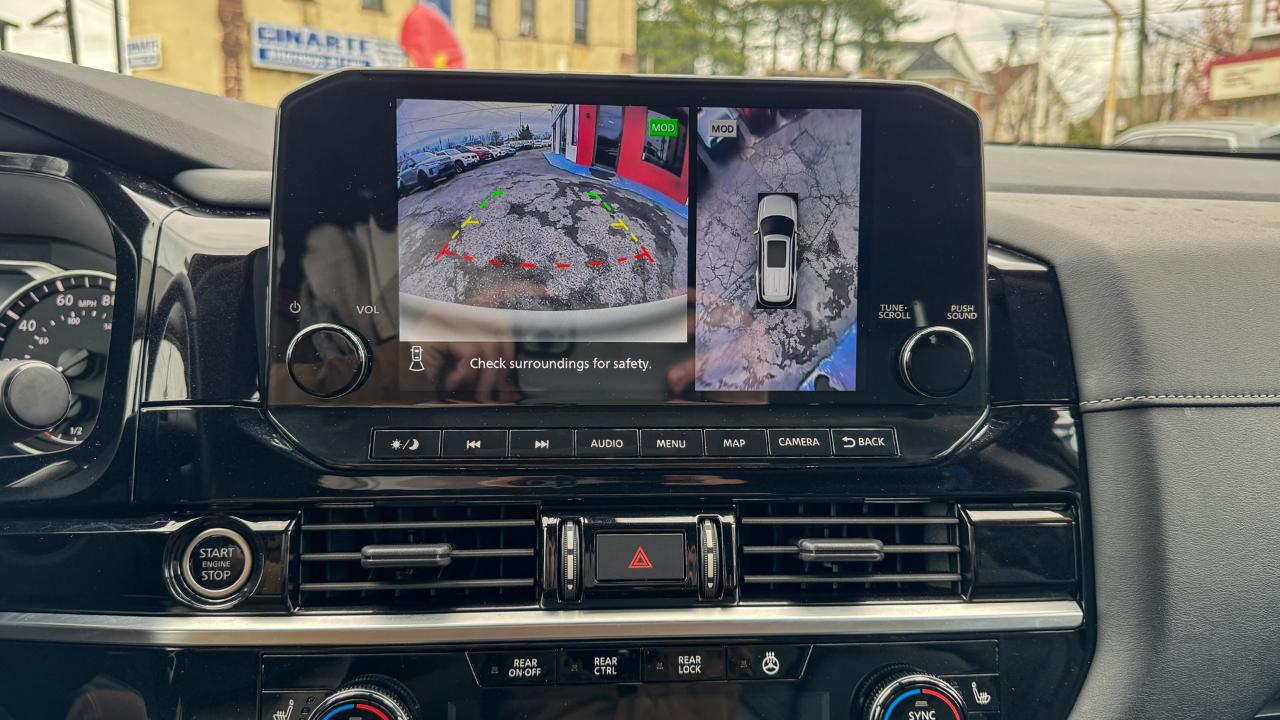 Nissan Pathfinder SL 4WD 2023