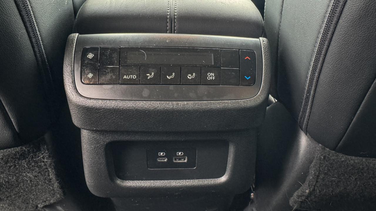 Nissan Pathfinder SL 4WD 2023