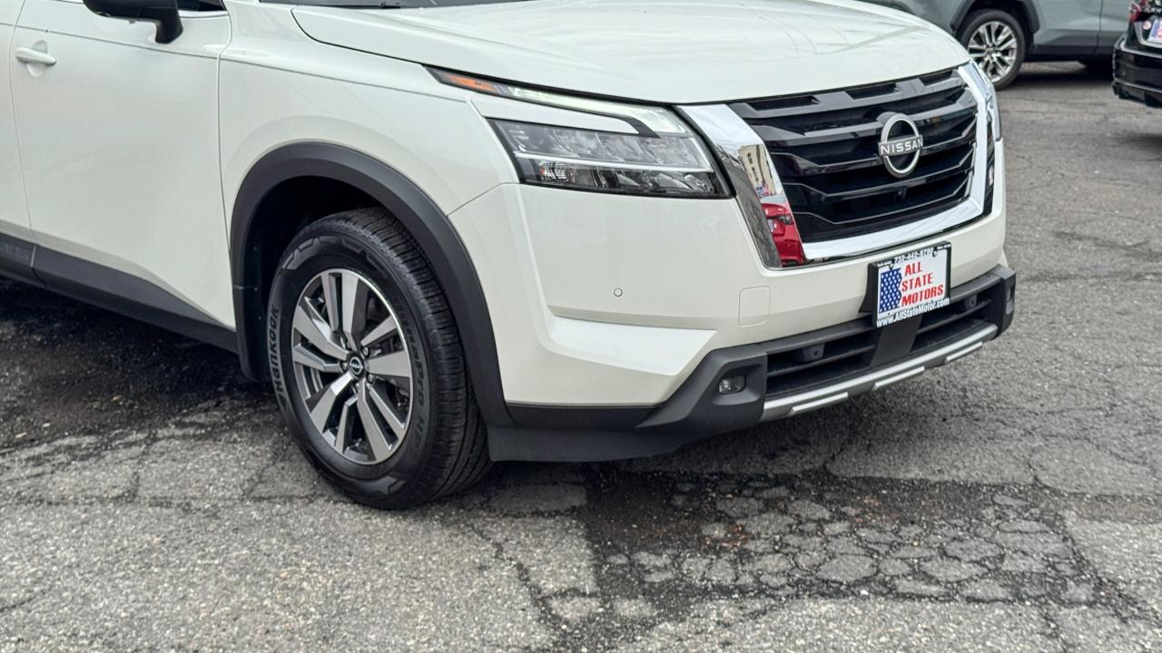 Nissan Pathfinder SL 4WD 2023