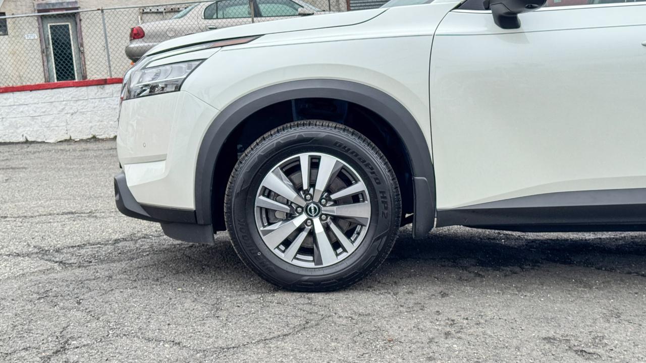 Nissan Pathfinder SL 4WD 2023