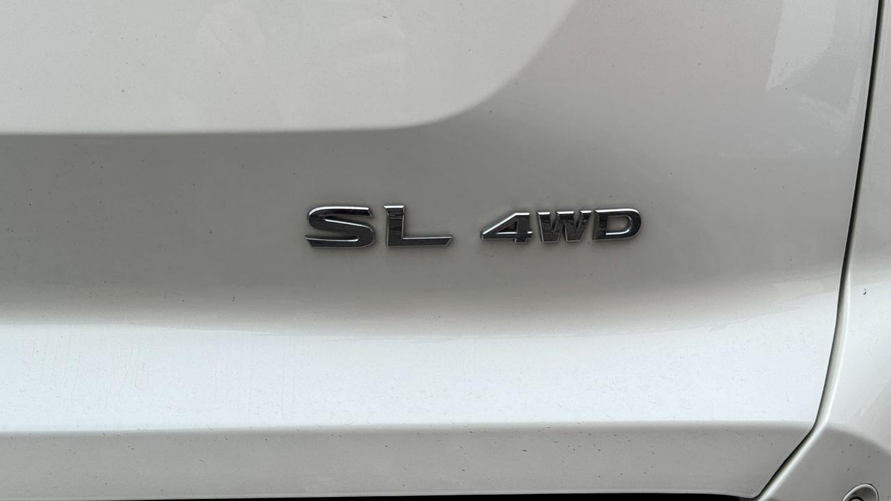 Nissan Pathfinder SL 4WD 2023