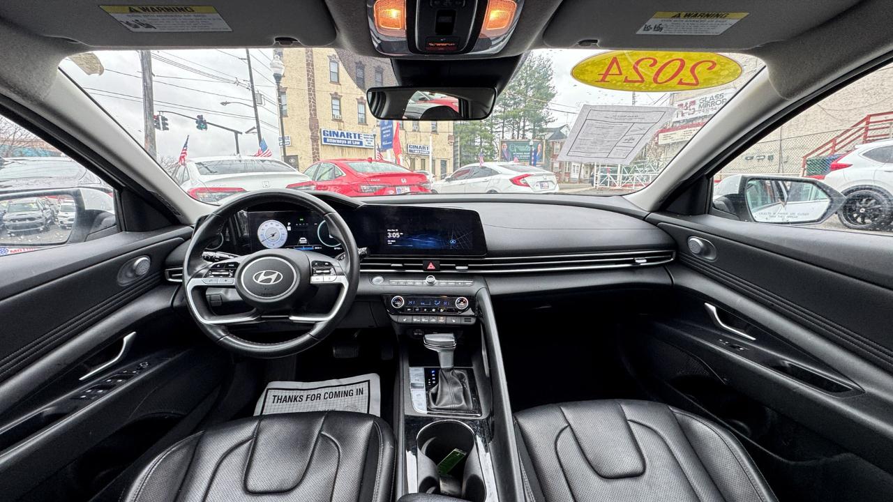 Hyundai Elantra Limited IVT 2024