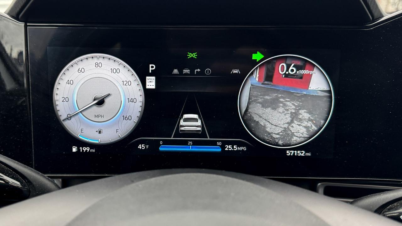 Hyundai Elantra Limited IVT 2024