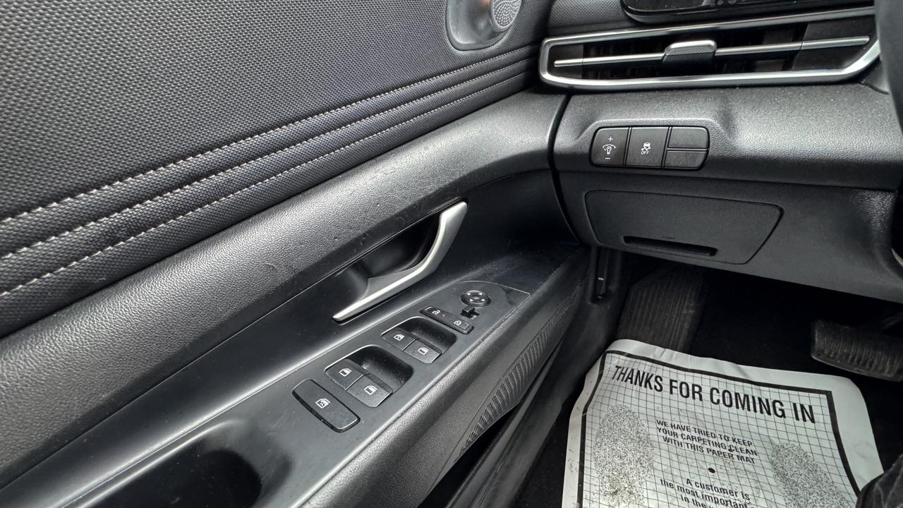 Hyundai Elantra Limited IVT 2024