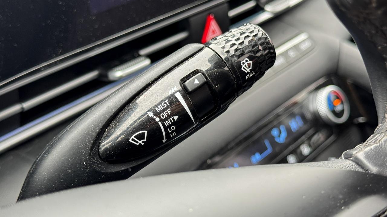 Hyundai Elantra Limited IVT 2024