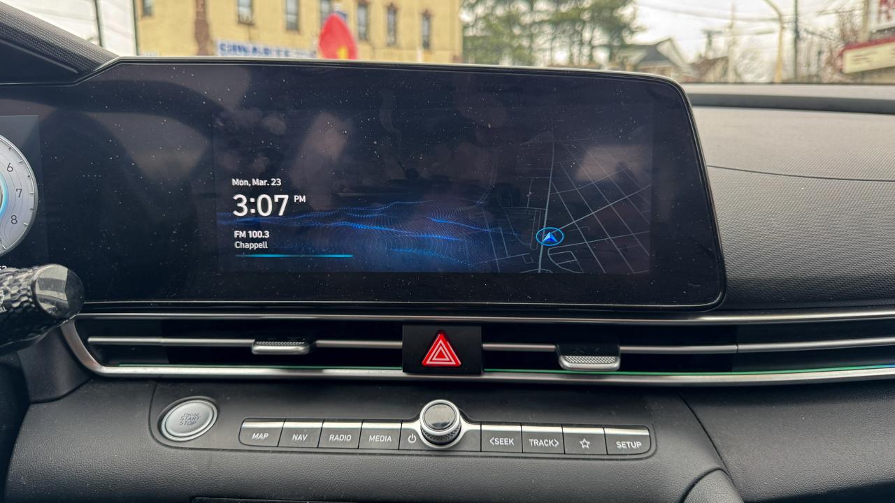 Hyundai Elantra Limited IVT 2024