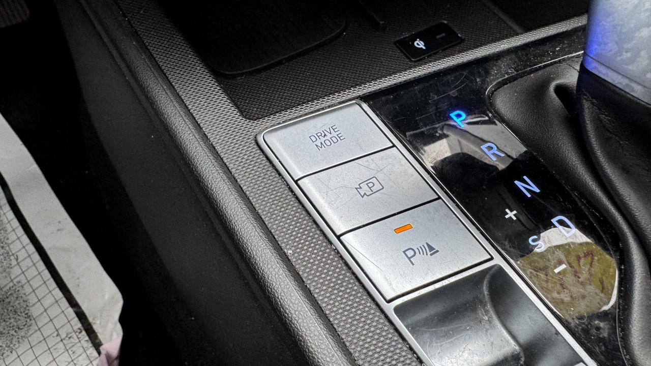 Hyundai Elantra Limited IVT 2024