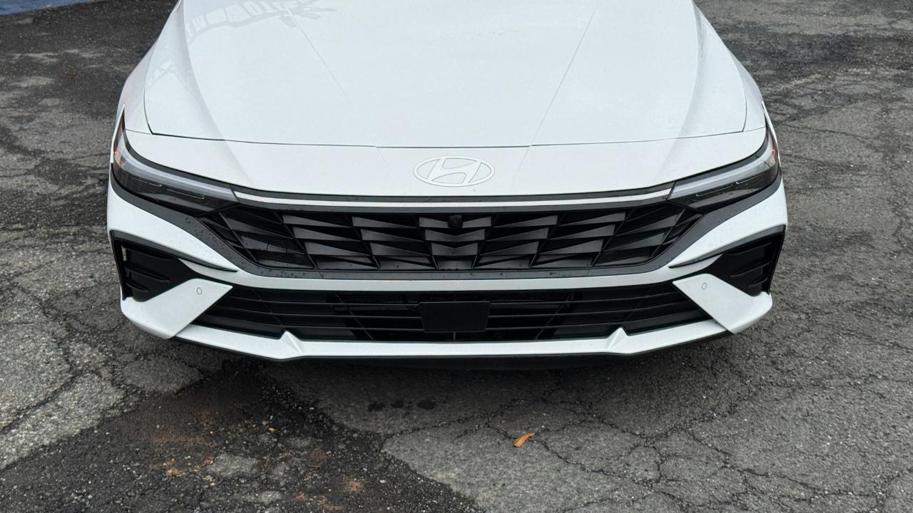 Hyundai Elantra Limited IVT 2024