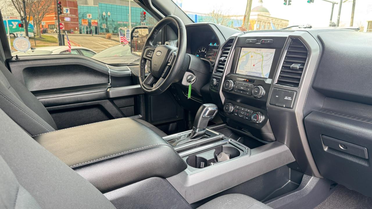 Ford F-150 4WD SuperCrew 139" XLT 2020