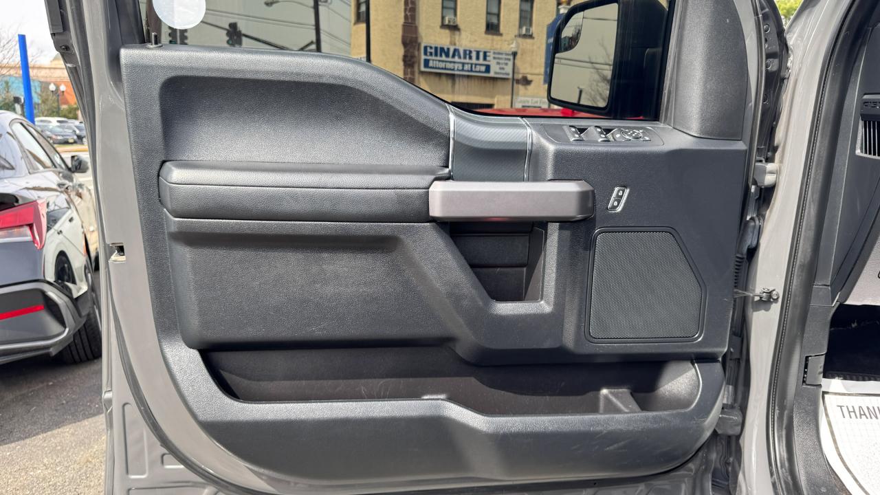 Ford F-150 4WD SuperCrew 139" XLT 2020