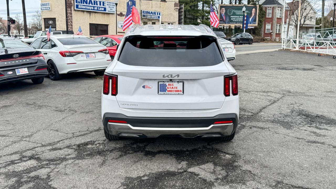 Kia Sorento S FWD 2024