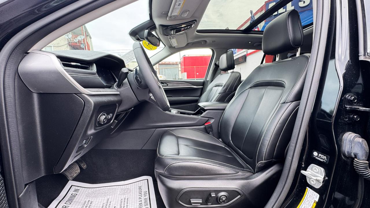 Jeep Grand Cherokee Limited 4x4 2023