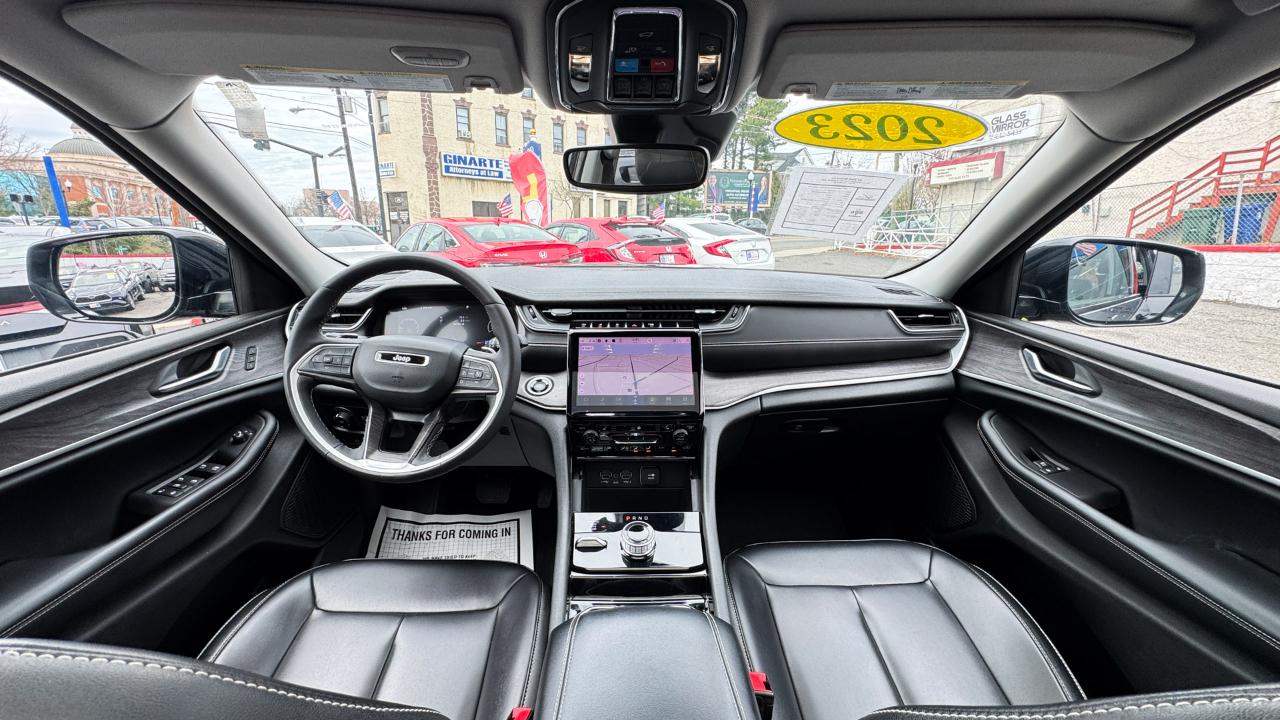 Jeep Grand Cherokee Limited 4x4 2023