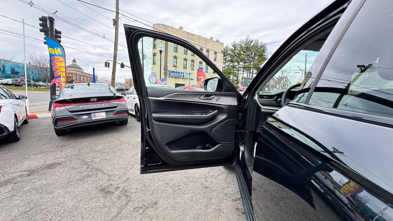 Jeep Grand Cherokee Limited 4x4 2023