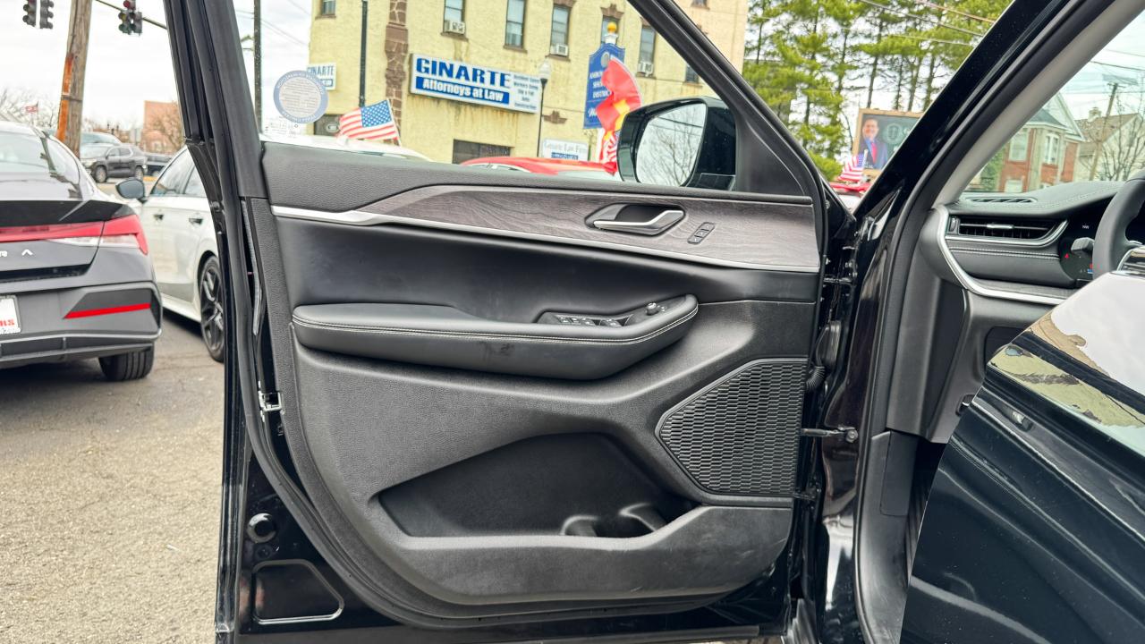 Jeep Grand Cherokee Limited 4x4 2023