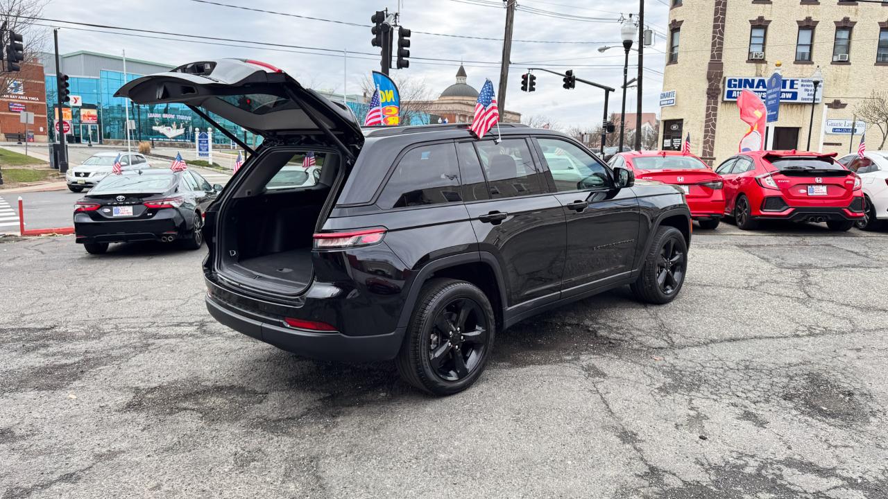 Jeep Grand Cherokee Limited 4x4 2023