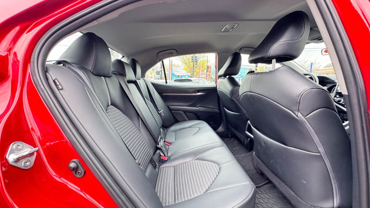 Toyota Camry SE Auto (Natl) 2023