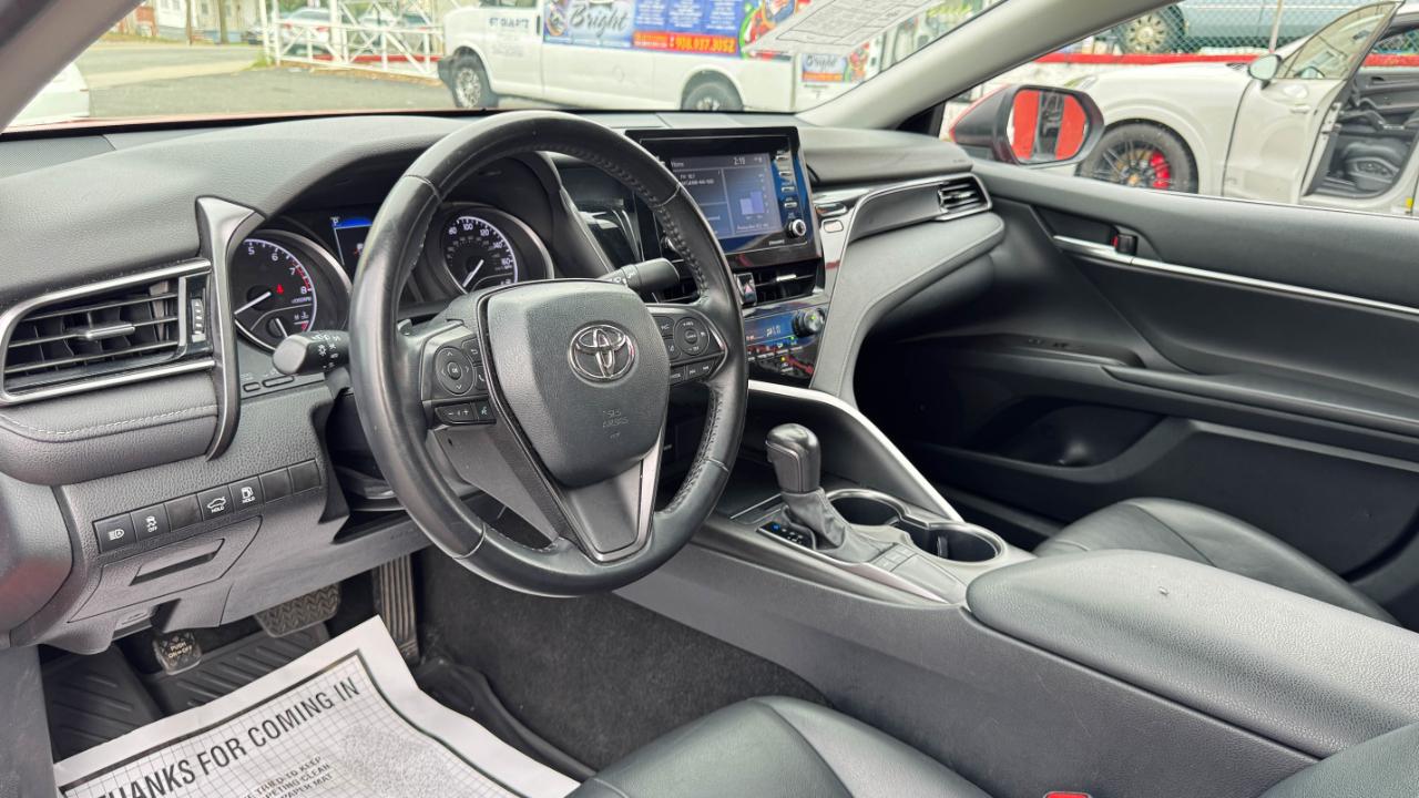 Toyota Camry SE Auto (Natl) 2023