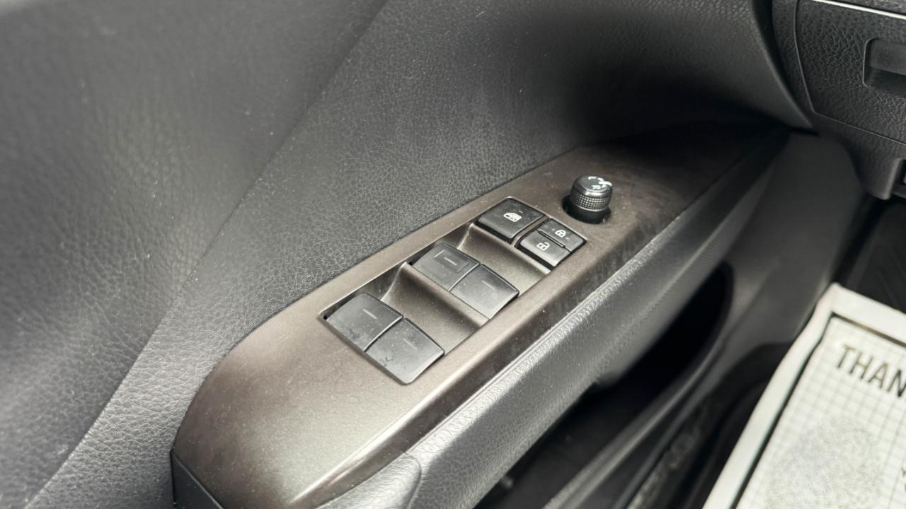 Toyota Camry SE Auto (Natl) 2023