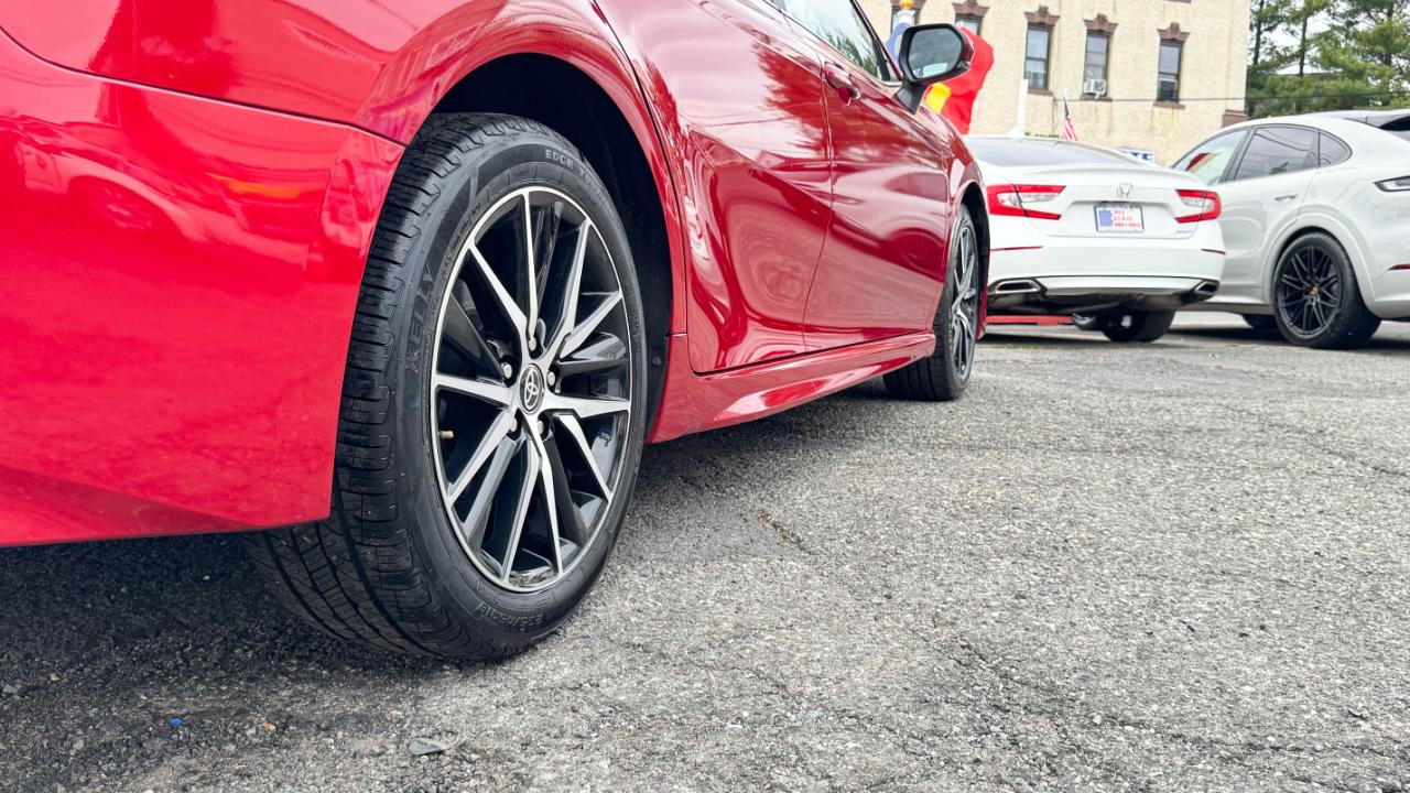 Toyota Camry SE Auto (Natl) 2023