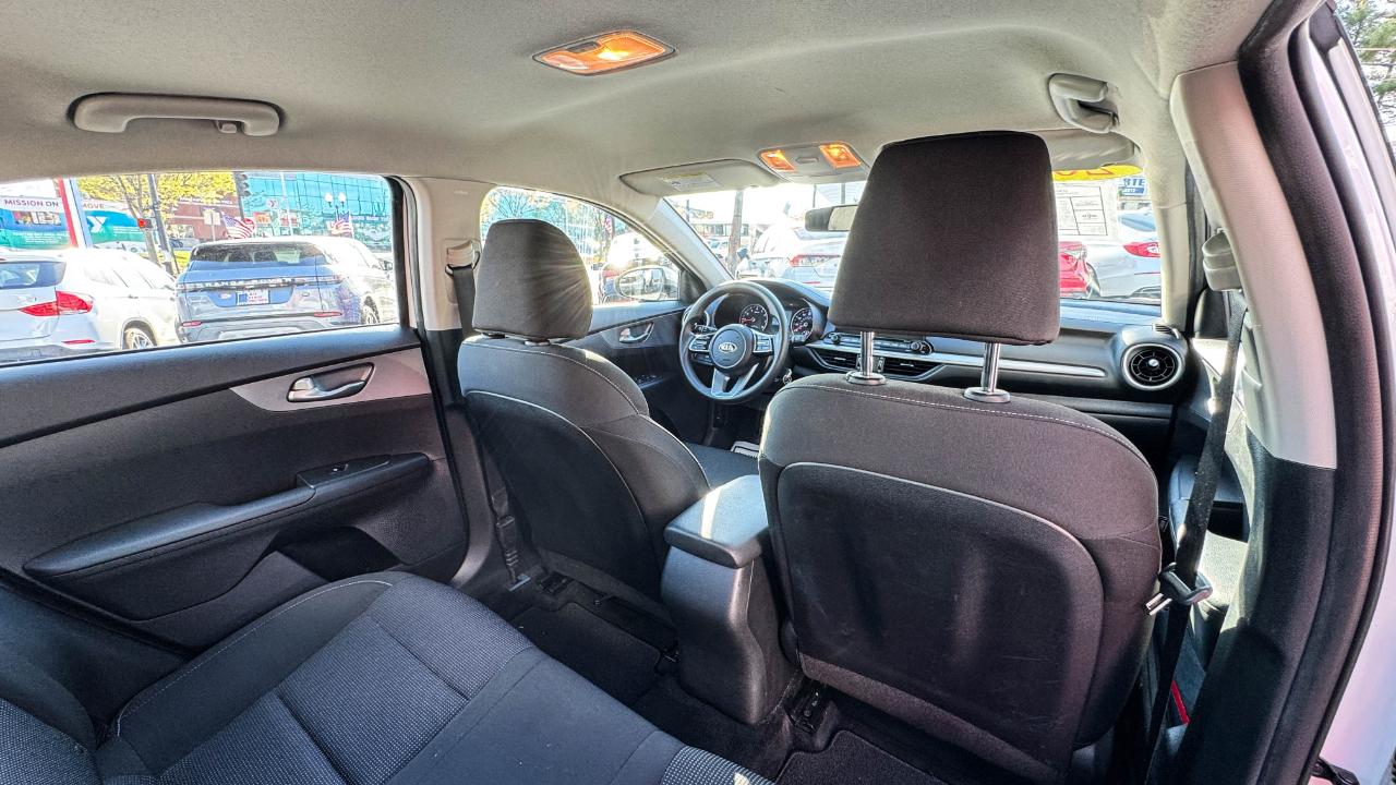 Kia Forte LXS IVT 2021