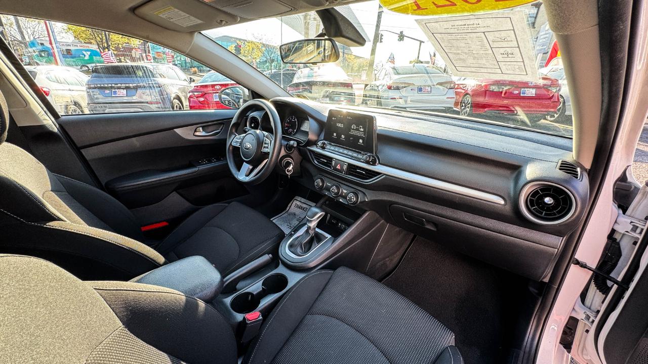 Kia Forte LXS IVT 2021