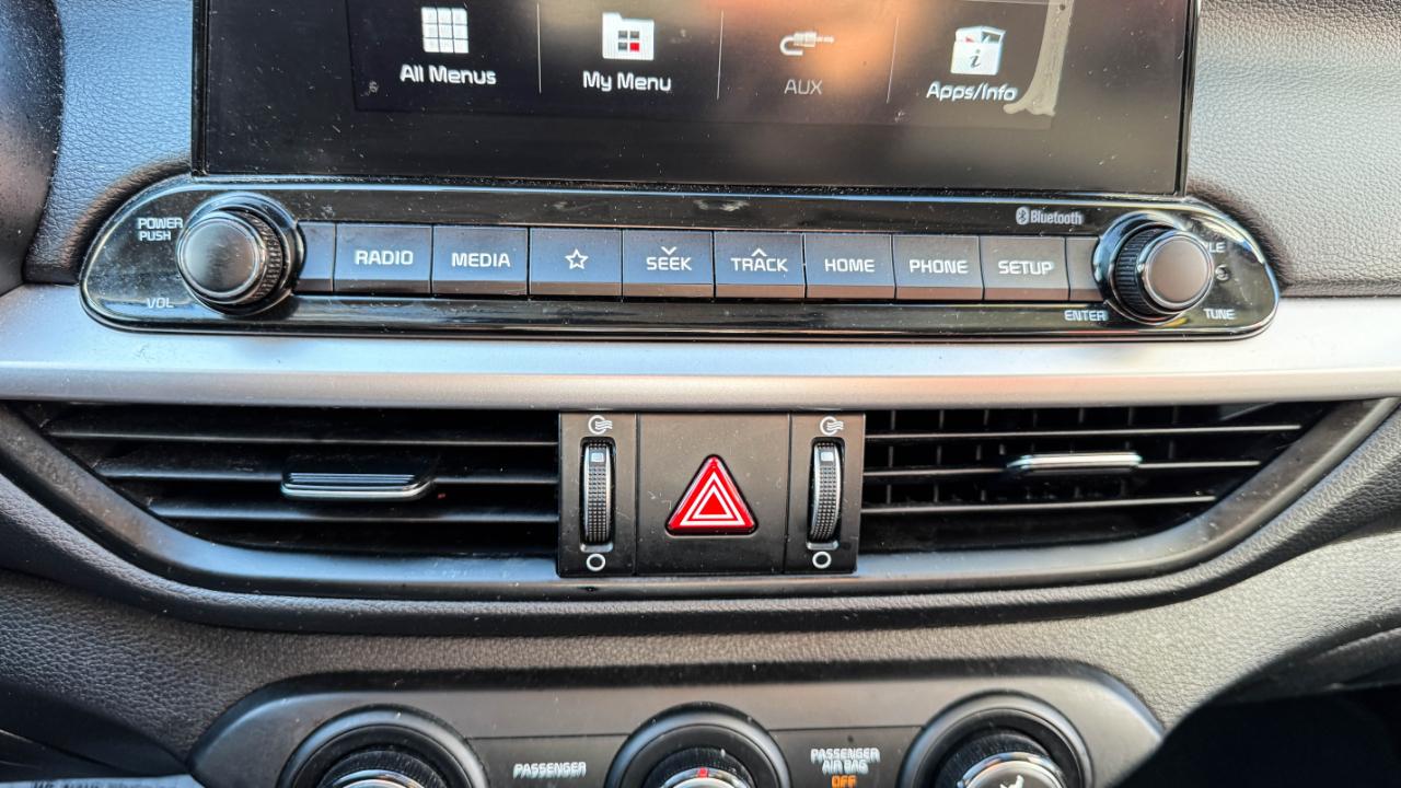 Kia Forte LXS IVT 2021