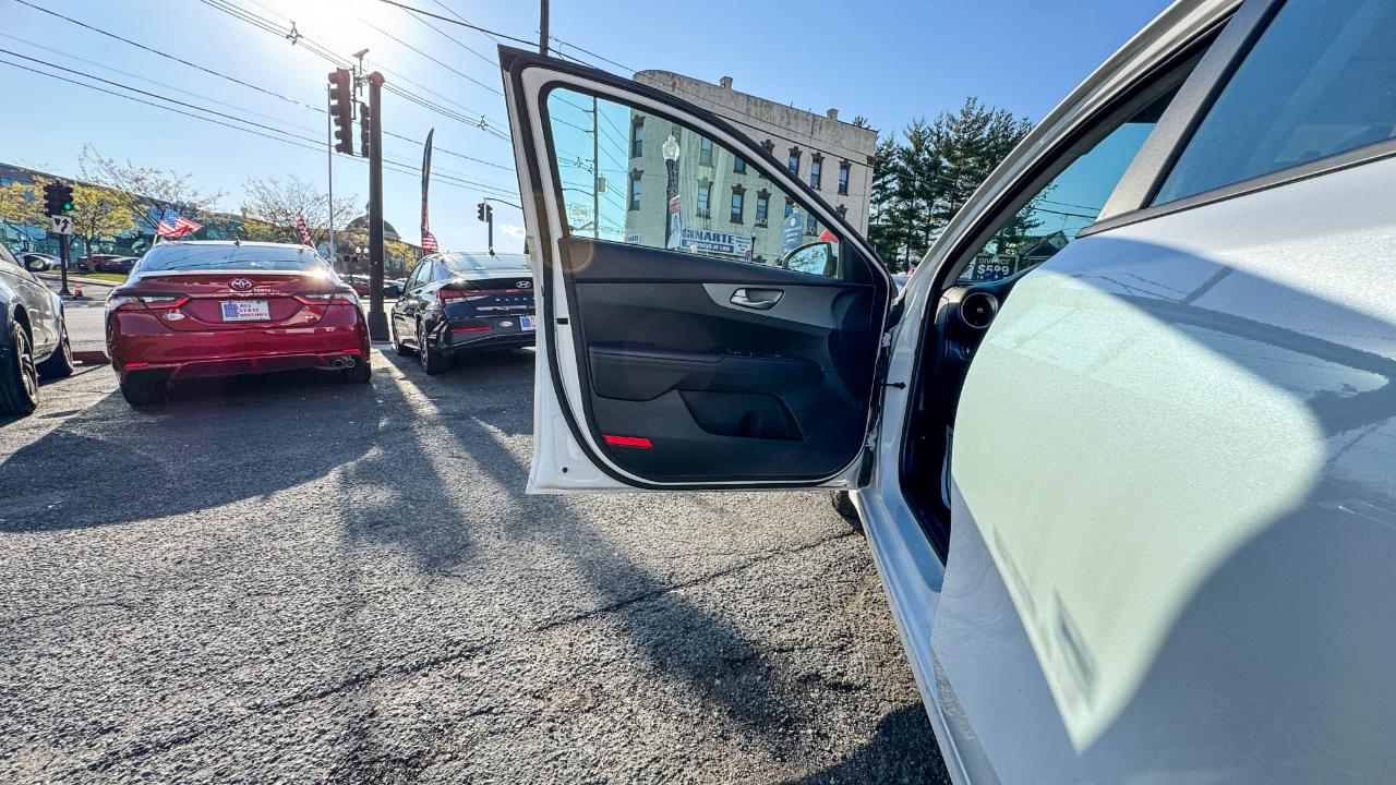 Kia Forte LXS IVT 2021