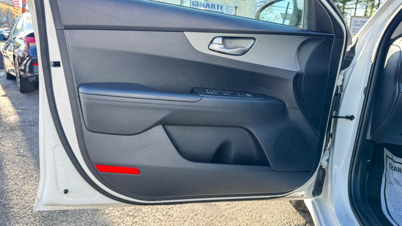 Kia Forte LXS IVT 2021