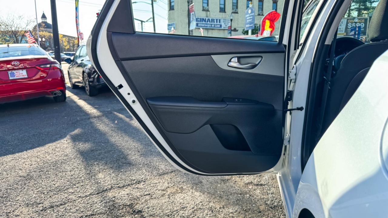 Kia Forte LXS IVT 2021