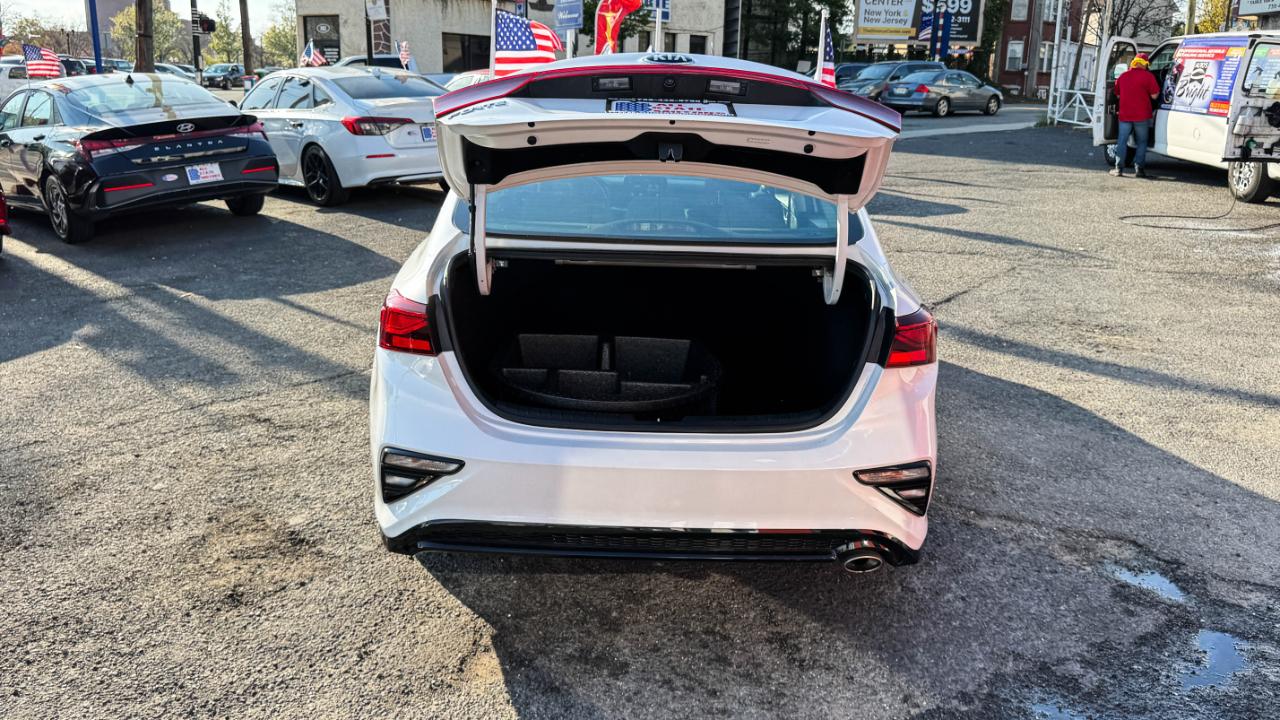 Kia Forte LXS IVT 2021