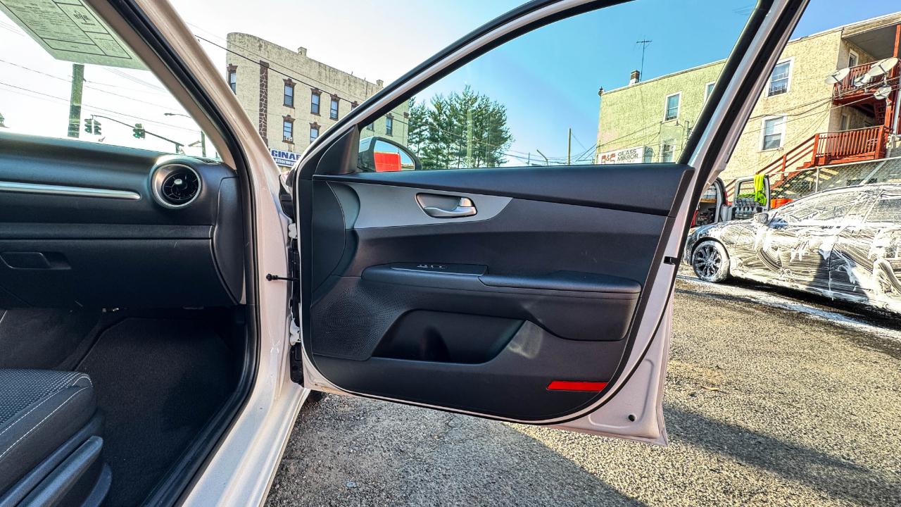 Kia Forte LXS IVT 2021