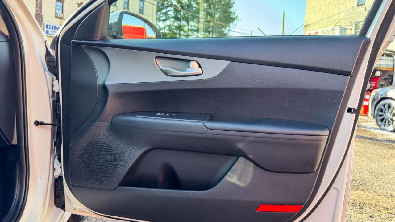 Kia Forte LXS IVT 2021