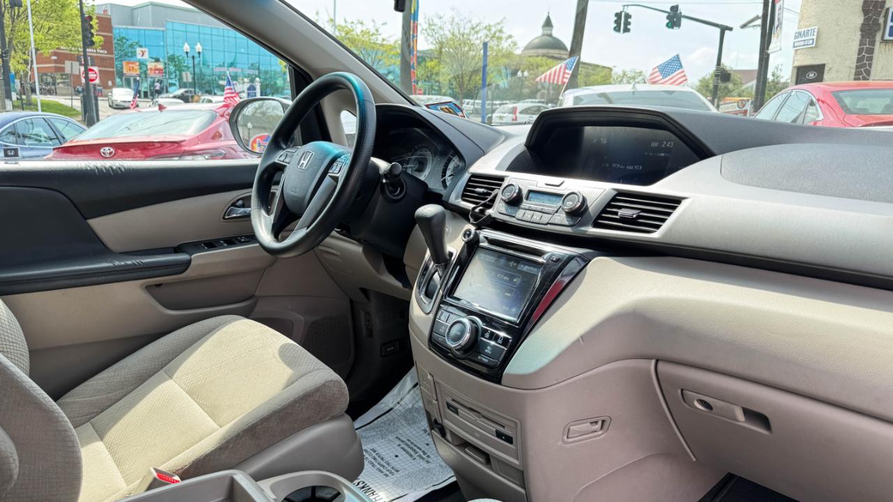 Honda Odyssey 5dr SE 2016