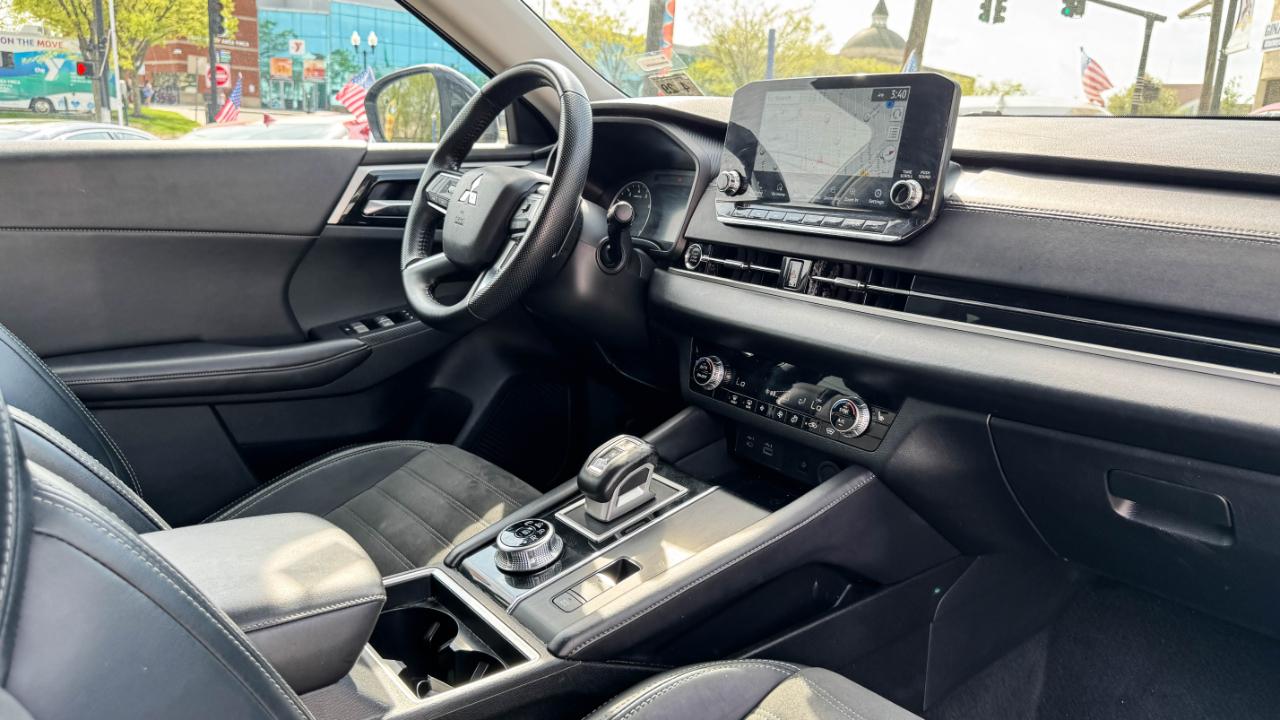 Mitsubishi Outlander SE S-AWC 2024