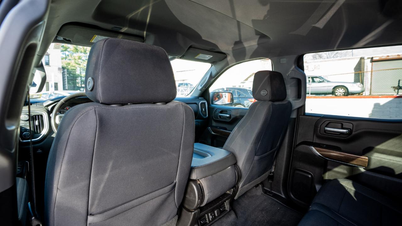 Chevrolet Silverado 1500 4WD Crew Cab 147" RST 2019