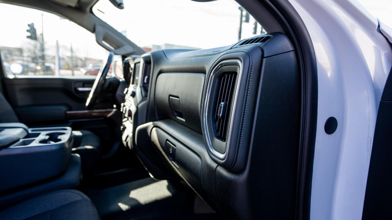 Chevrolet Silverado 1500 4WD Crew Cab 147" RST 2019