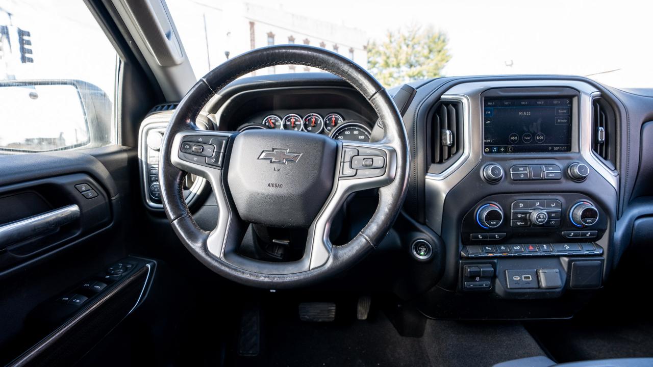 Chevrolet Silverado 1500 4WD Crew Cab 147" RST 2019