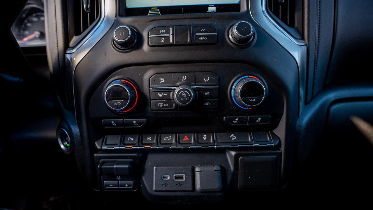 Chevrolet Silverado 1500 4WD Crew Cab 147" RST 2019