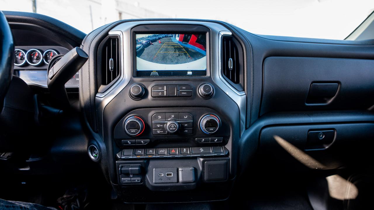 Chevrolet Silverado 1500 4WD Crew Cab 147" RST 2019